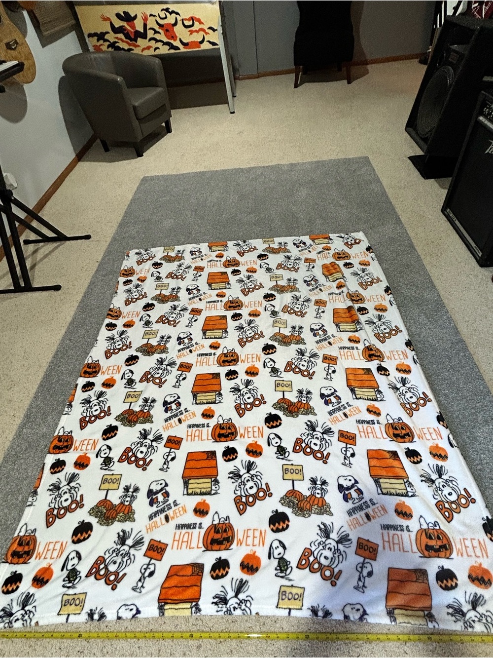 Berkshire Snoopy Halloween Fleece Throw - White, Orange, Black